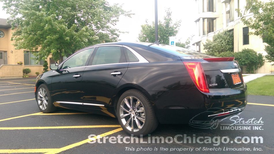 cadillac xts outside view